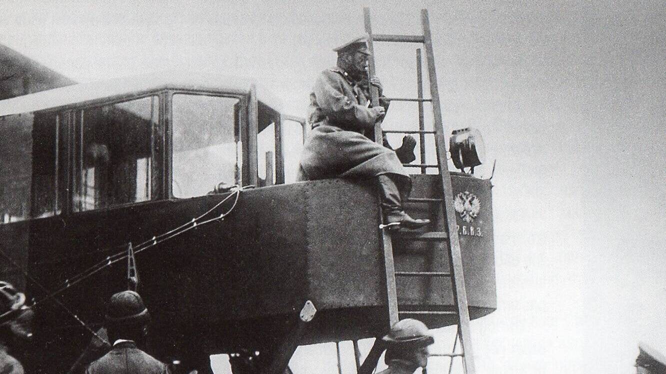 Первый полет 4-моторного самолета Сикорского «Гранд» («Русский витязь»)