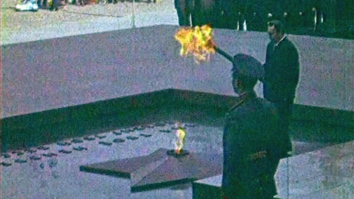 В Москве у Кремлевской стены, состоялось торжественное открытие памятника Могила Неизвестного солдата