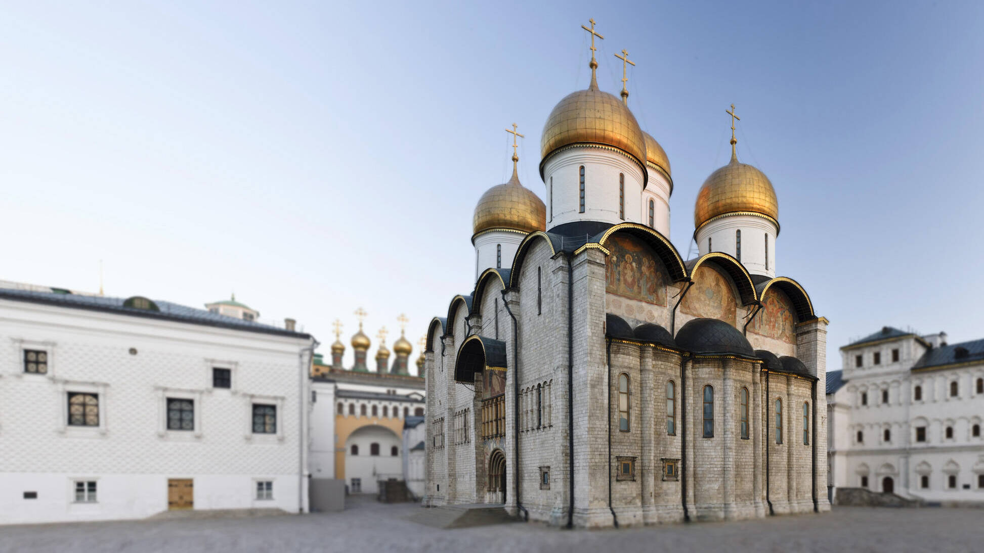 В Кремле при Иване III заложен Успенский собор