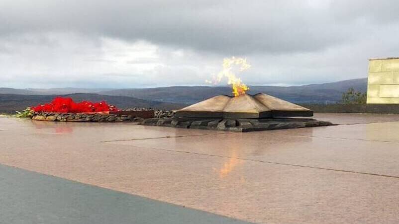 Мурманску и Смоленску присвоено почетное звание Город-Герой