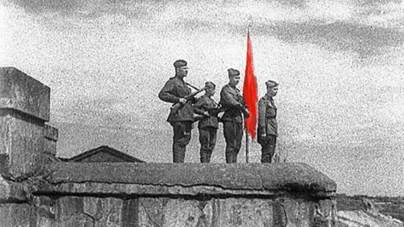 Освобождена Брестская крепость