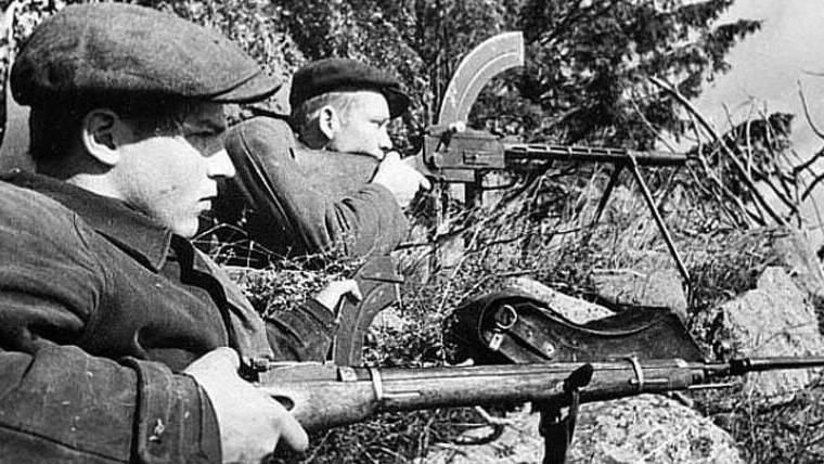 Постановление ЦК «Об организации борьбы в тылу германских войск»