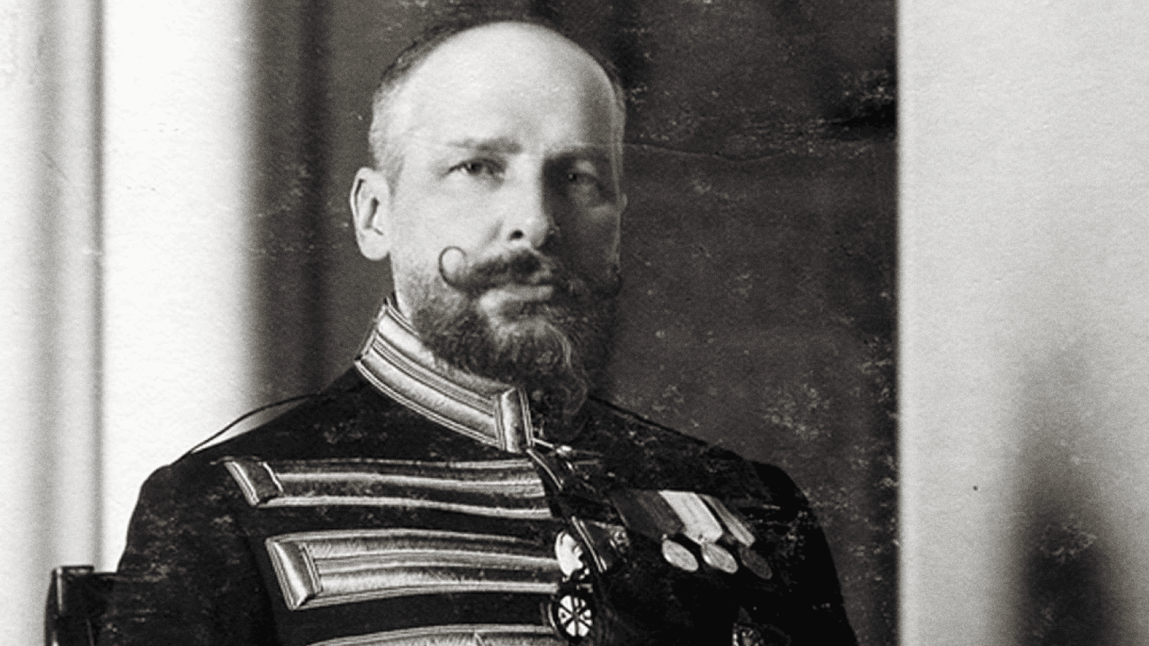 В 1-м циркуляре на посту председателя Совета министров Столыпин призвал к борьбе с врагами общества