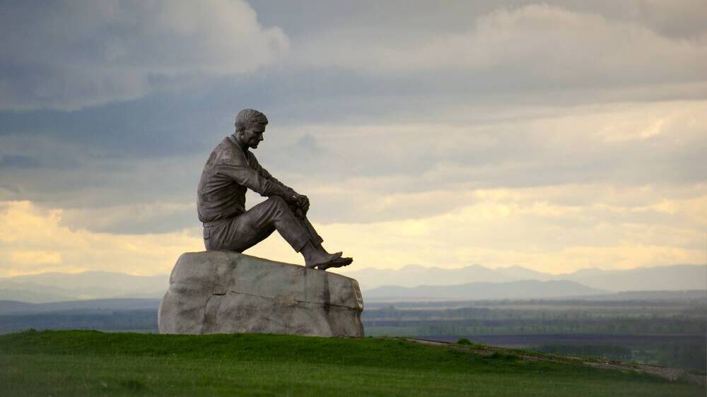 Родился Василий Шукшин