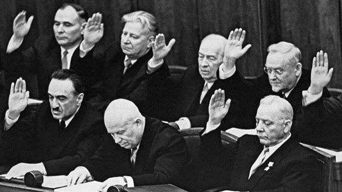 Отстранение Хрущева от должности Первого секретаря ЦК КПСС