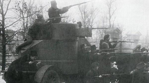 В Петрограде началось большевистское восстание