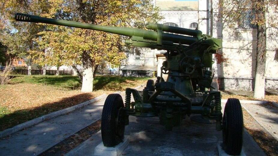 Зенитный артдивизион майора Смирнова встретил танки Гудериана на окраине Каширы