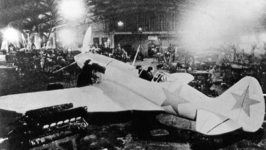 Крылья Победы