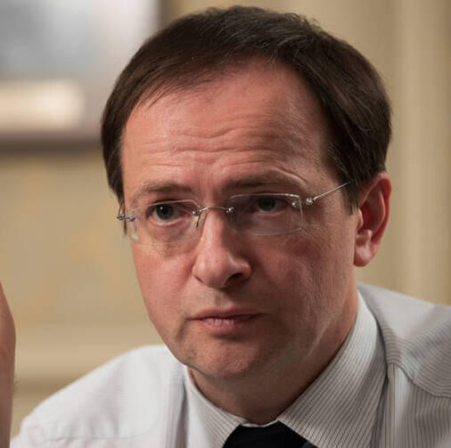 Мединский пообещал историю «в комплексе» в новом школьном учебнике