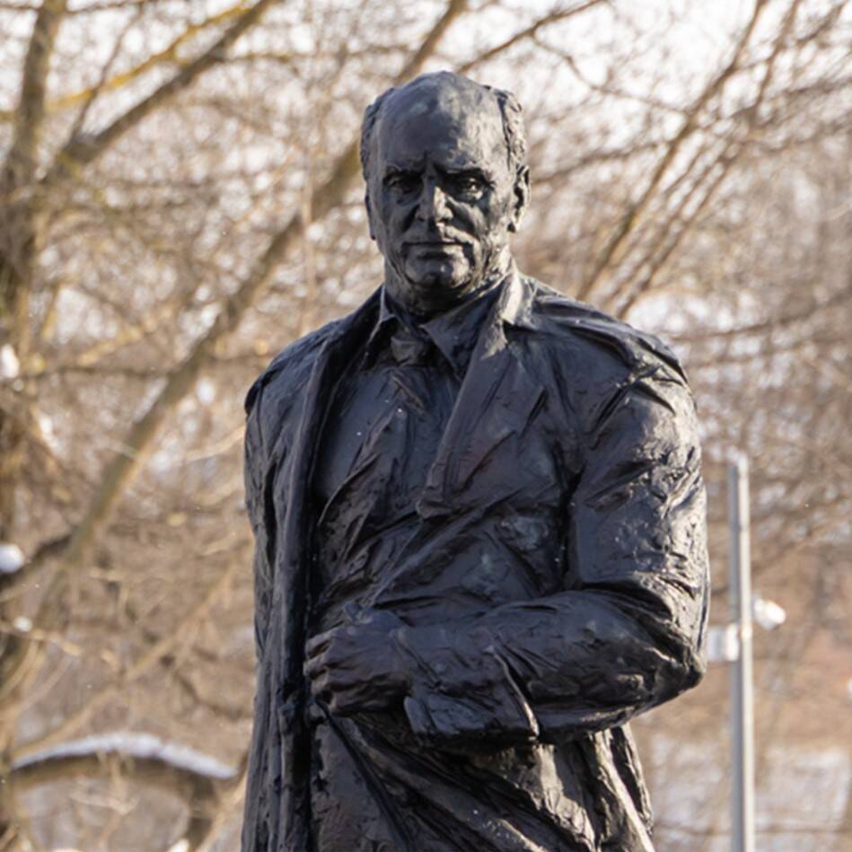 Памятник Алексею Николаевичу Ботяну открыли в Москве