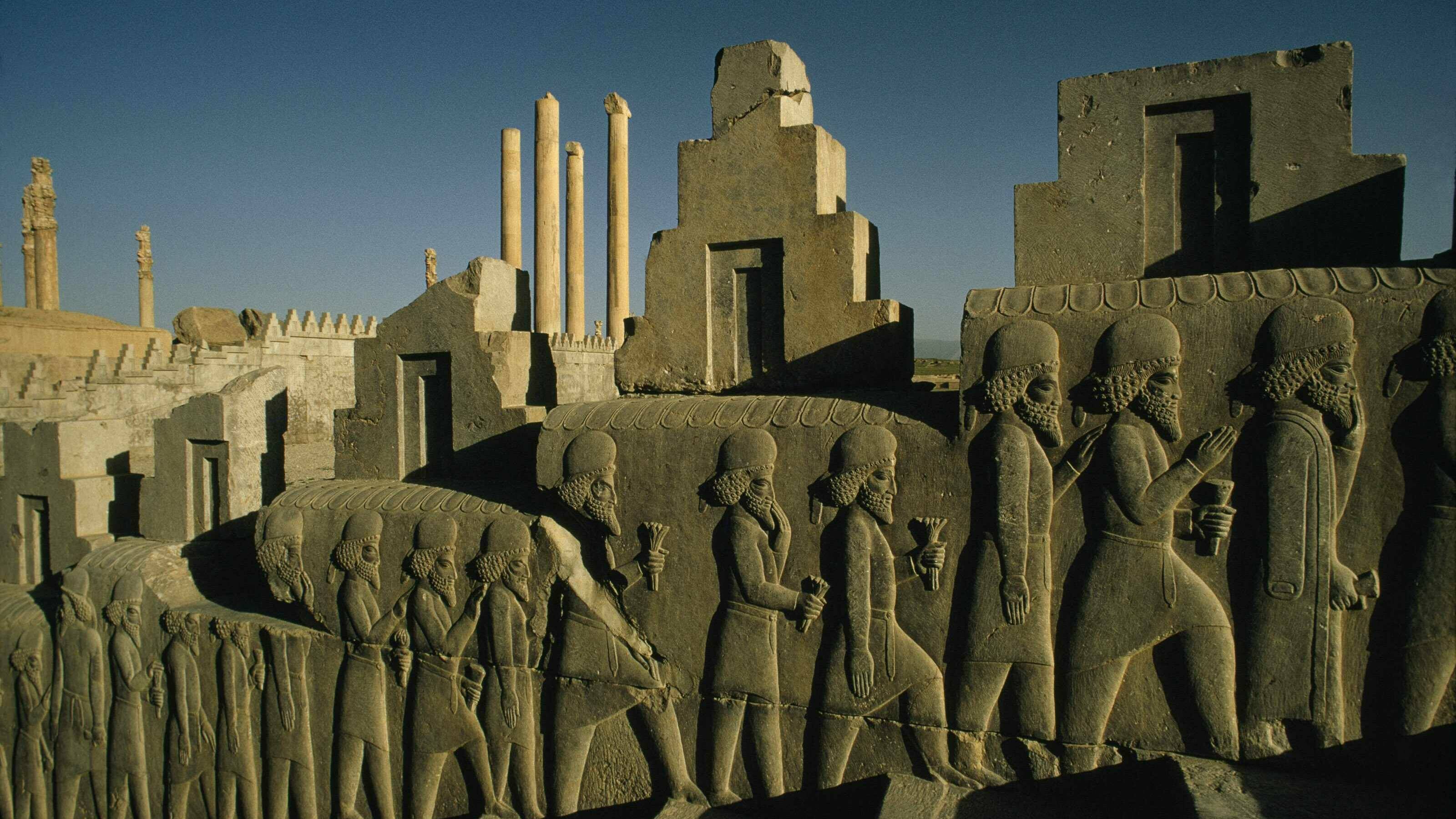 История появления первого назначенного "западом" врага "свободного мира"