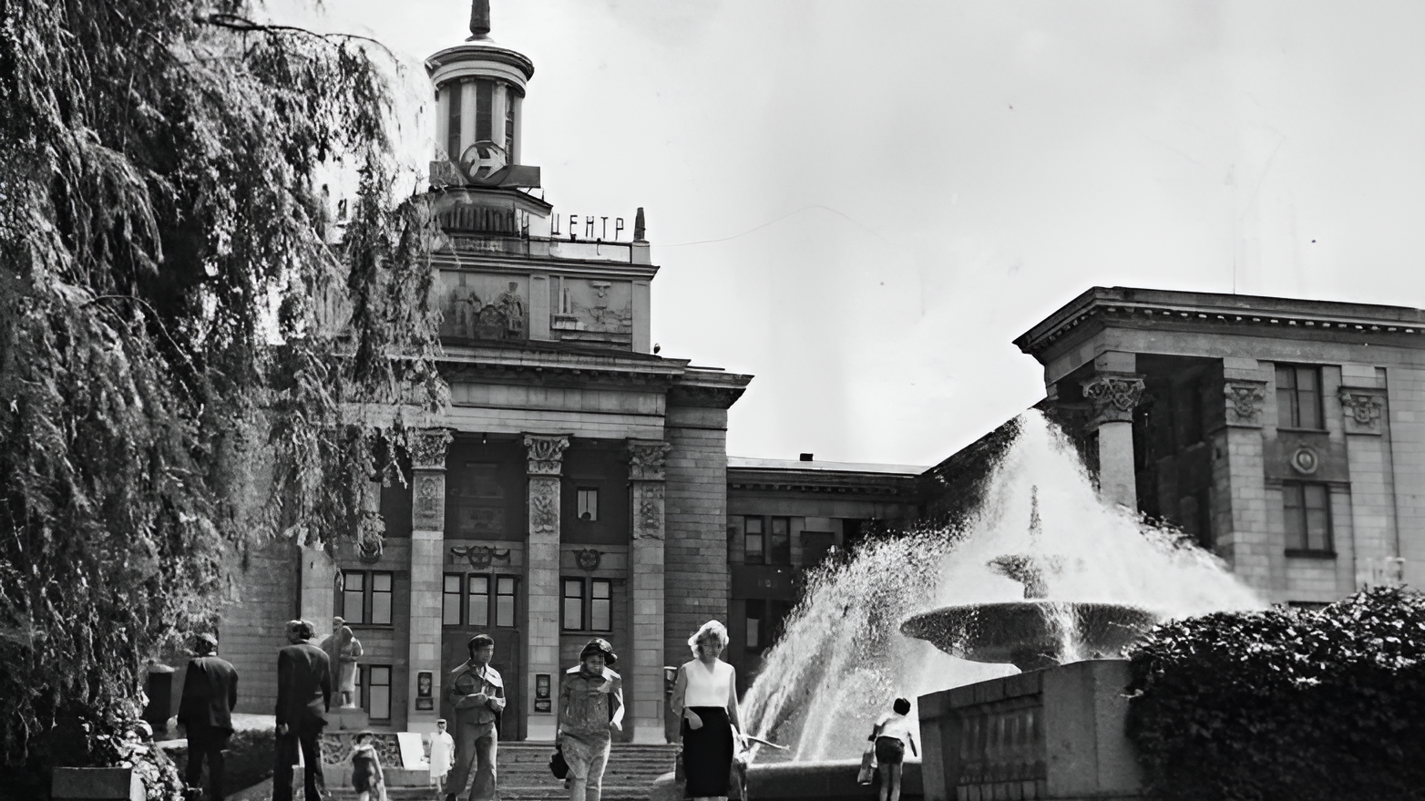 Героический путь сквозь революцию, войны и разруху после 1991. Луганская Народная Республика (ЛНР)