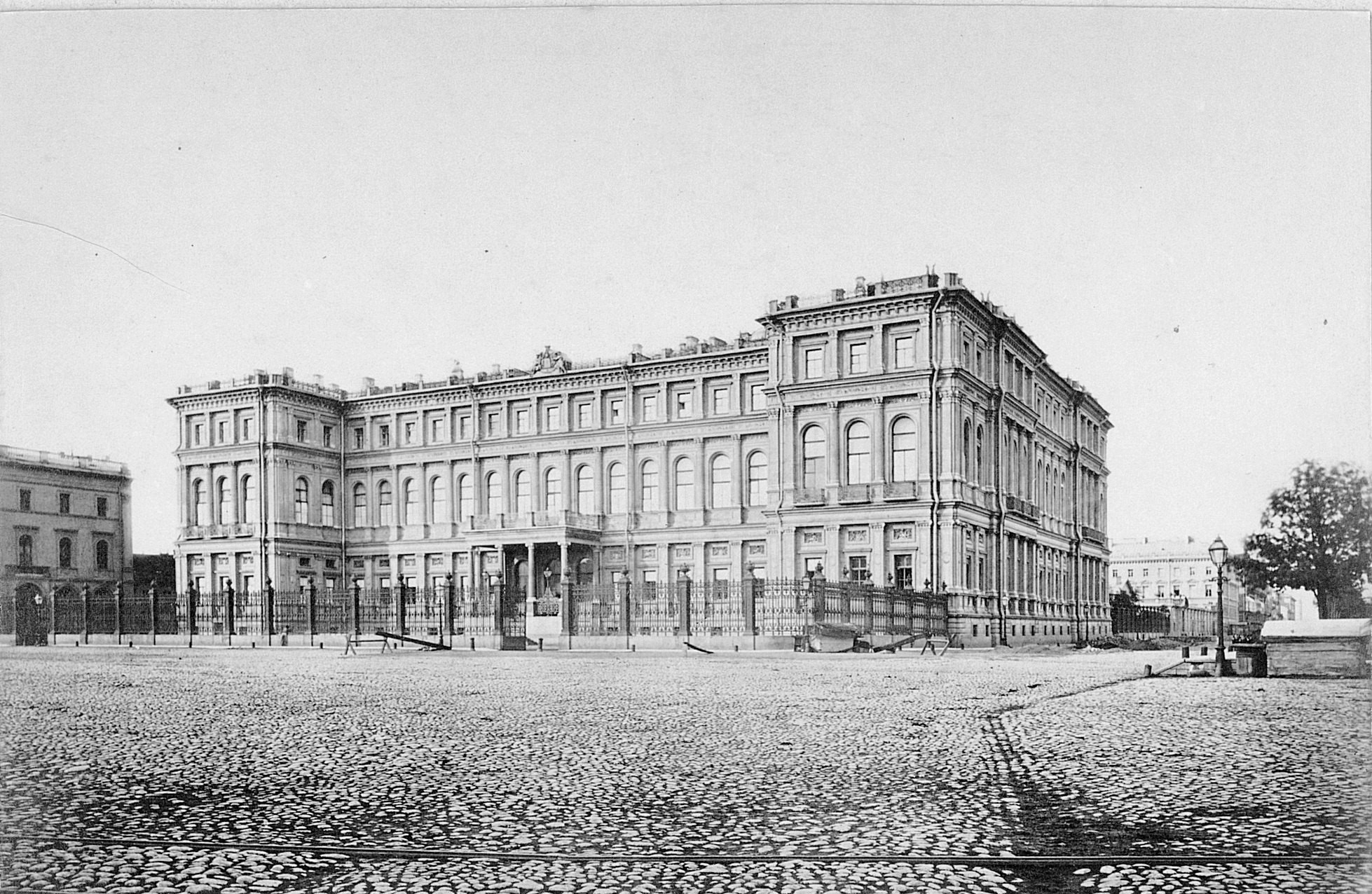 Первый председатель Императорского РВИО. Штрихи к биографии Д.А. Скалона