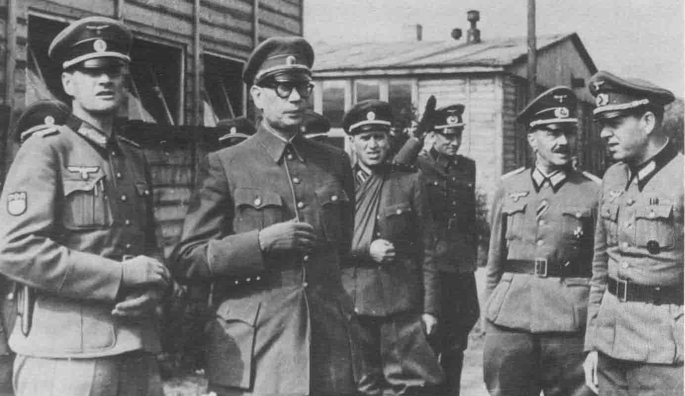 Лагерь Дабендорф, генералы Трохин и Власов. 1944.