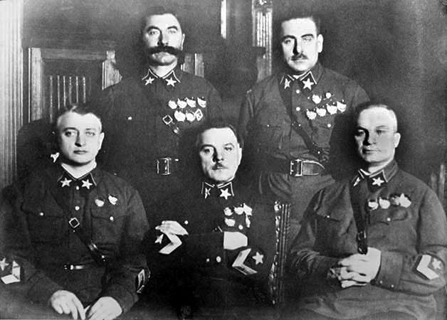 Как воевала бы Красная Армия, если бы Тухачевского не расстреляли