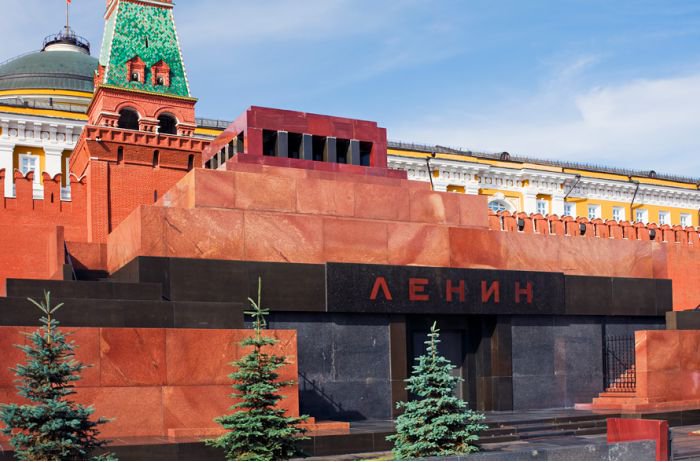 «Вместо борьбы с коммунизмом идёт борьба с Россией»