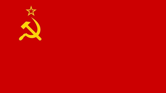 Когда на Руси появился государственный флаг?
