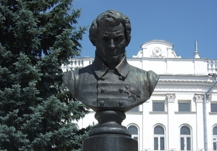 Краткий курс истории. Создатель неевклидовой геометрии