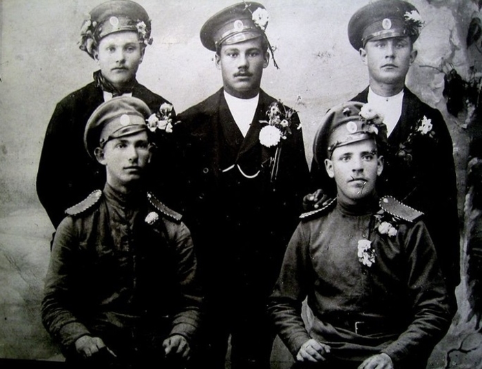 Краткий курс истории. Красные латышские стрелки