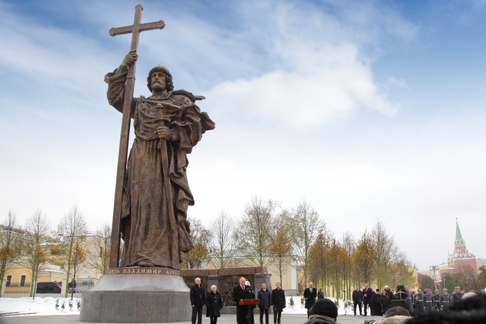 Краткий курс истории. Князь Владимир. Память