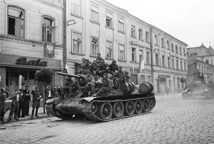 Советские танки в Польше