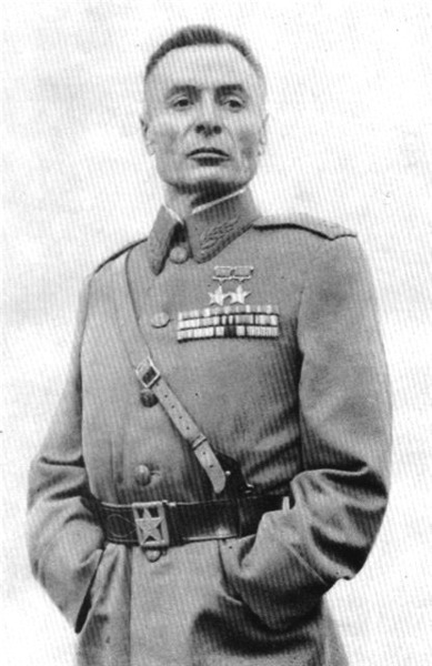 Артиллерист Петров. Воевавший без обеих рук