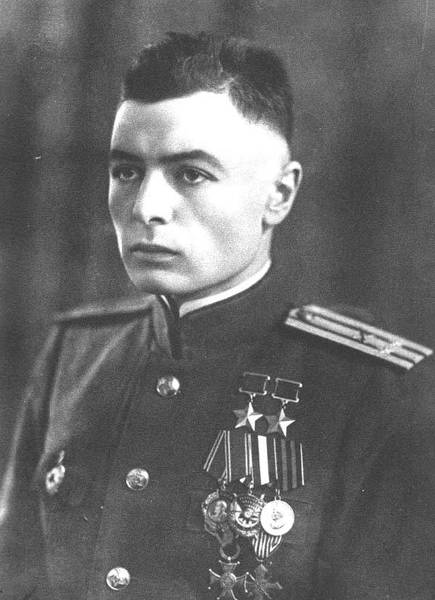 Артиллерист Петров. Воевавший без обеих рук